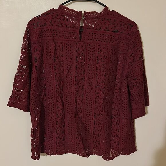 Loft Burgundy lace top XL - Picture 5 of 5